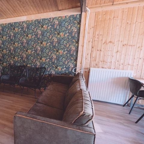 VAKANTIEHUIS 24 personen - Groepsverblijf Strandhuis + 4 vakantiewoningen (24 personen)