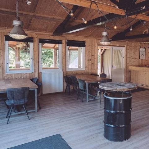 VAKANTIEHUIS 24 personen - Groepsverblijf Strandhuis + 4 vakantiewoningen (24 personen)