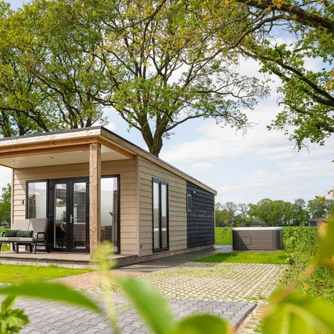 Lodge 2 personen - Panorama Wellnesslodge | jacuzzi, sauna en ligbad