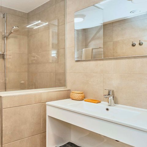 Groepsappartement 10 personen - Unieke penthouse met zeezicht