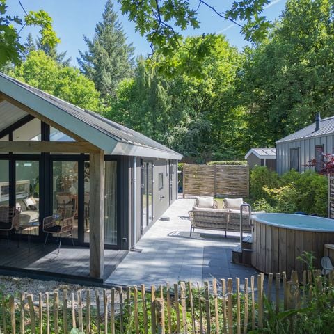 LANDHUIS 4 personen - Eco Cottage met hottub