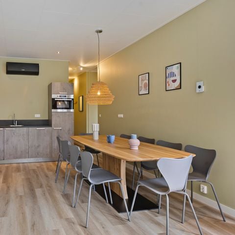 Lodge 10 personen - met privé dipping pool en guest house