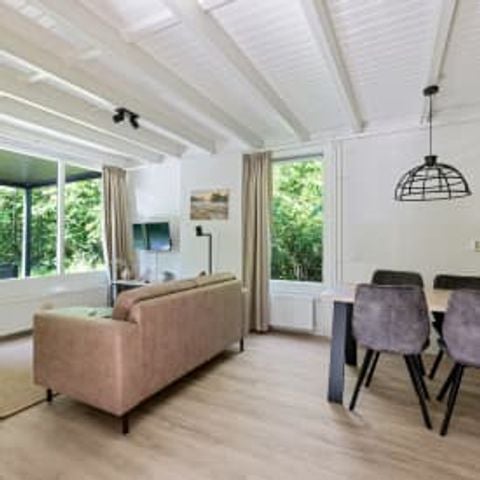 Bungalow 4 personen - het Roodborstje