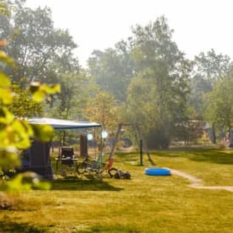 STAANPLAATS - Kampeer/Camperplaats