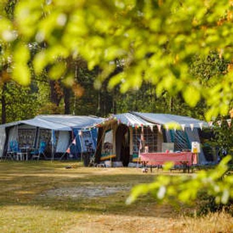 STAANPLAATS - Kampeer/Camperplaats
