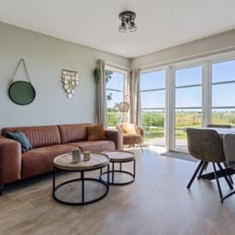 Chalet 6 personen - de Tjotter (max. 4 adults + 2 kids)