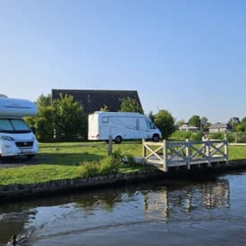 Kampeerplaats - Camper Comfortplaats