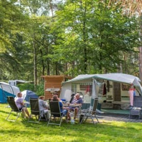Kampeerplaats - Met eigen badkamer