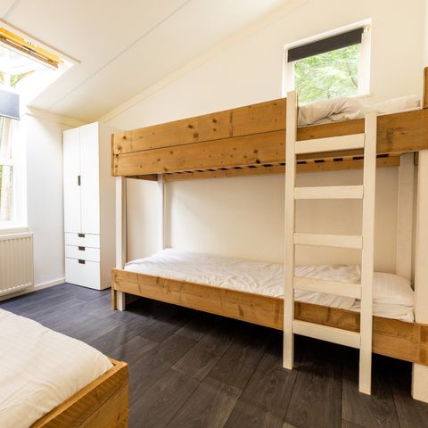 Groepsaccommodatie 11 personen - Wellness familiehuis met hottub