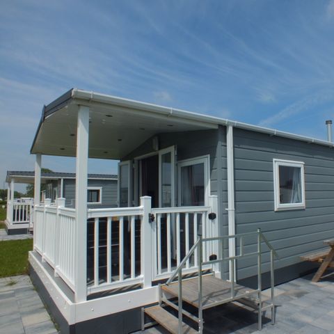 Stacaravan 4 personen - met terras niet aan het water