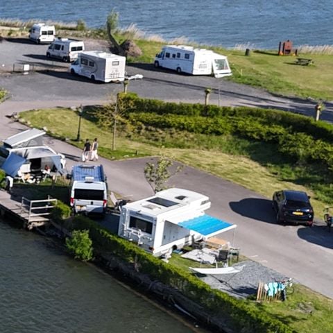 STAANPLAATS - Camperplaats Comfort