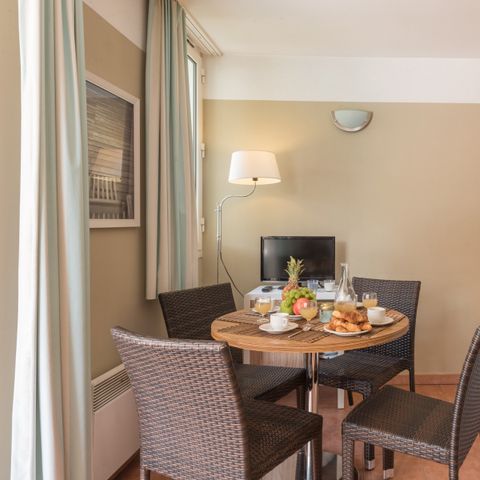 APPARTEMENT 4 personen - - 1 bedroom - Terrace - Air conditioned