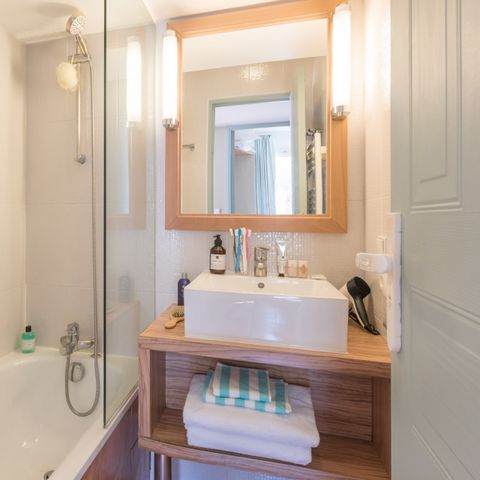 APPARTEMENT 4 personen - - 1 bedroom - Terrace - Air conditioned