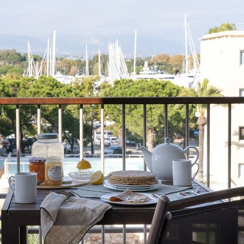 APPARTEMENT 4 personen - - 1 bedroom - Hot tub - Terrace - Air conditioned - Port View