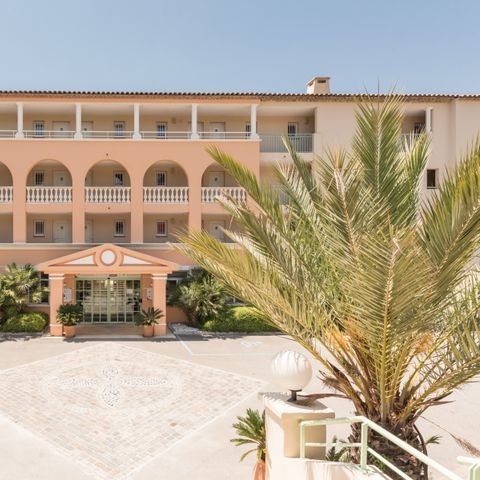 Pierre & Vacances Premium Residence Les Calanques des Issambres - Camping Var - Afbeelding N°2