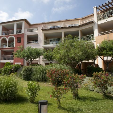 Pierre & Vacances Premium Residence Les Calanques des Issambres - Camping Var - Afbeelding N°4