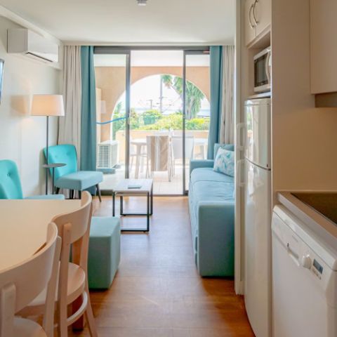APPARTEMENT 6 personen - - 1 bedroom + 1 sleeping alcove - Air-conditioned - Terrace or balcony