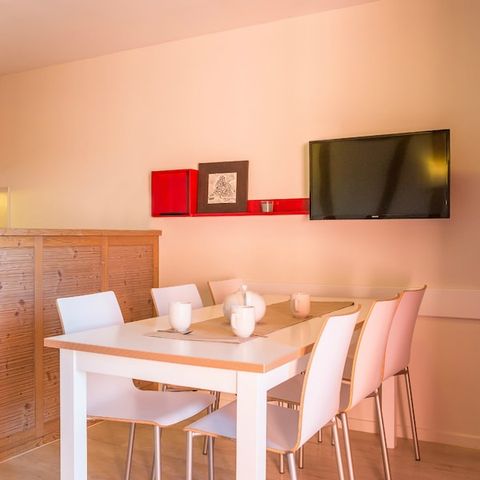 APPARTEMENT 6 personen - - 1 bedroom + 1 sleeping alcove