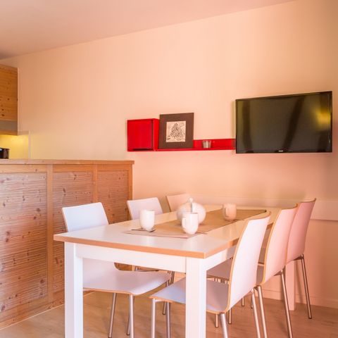 APPARTEMENT 6 personen - - 1 bedroom + 1 sleeping alcove