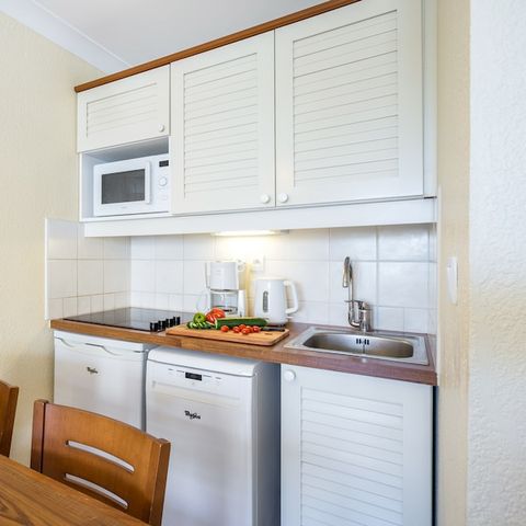 APPARTEMENT 4 personen - - 1 slaapkamer - Balkon - Straatkant