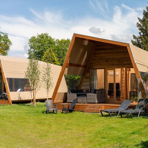Tent 6 personen - Twentse tentsuite XL met privé sanitair (max. 2 adults)