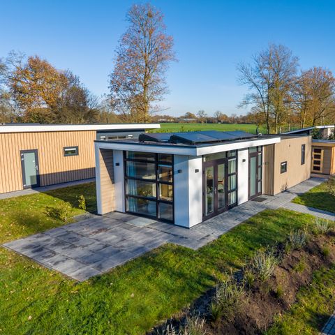 Lodge 4 personen - Boslodge met hottub 