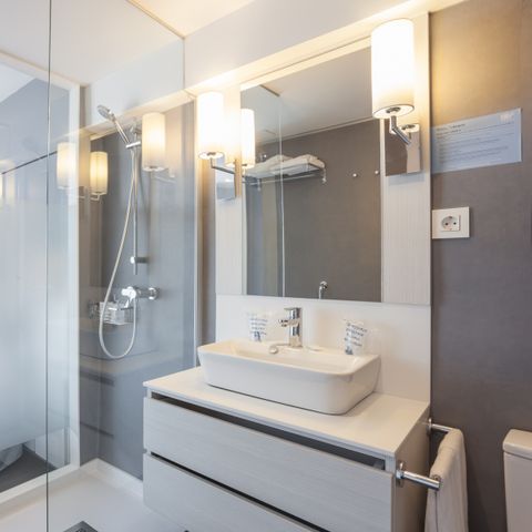 Hotelkamer 2 personen - Room Superior Airconditioning & Seaview