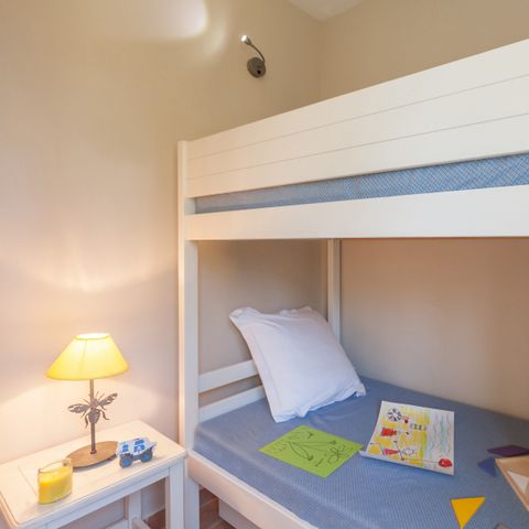 VAKANTIEHUIS 8 personen - 2 bedrooms + 1 sleeping alcove - Triplex - Terrace - Air conditioned