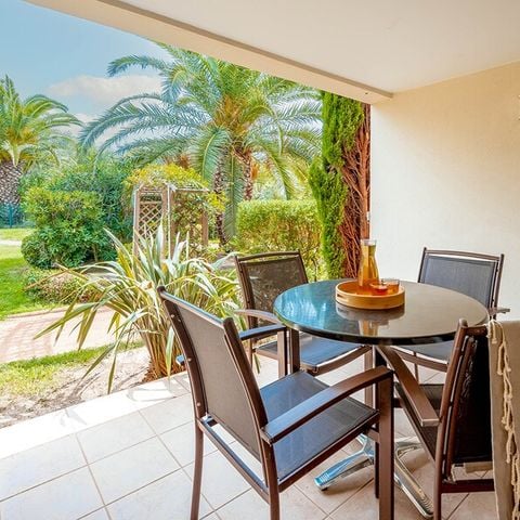 Studio 4 personen - 1 slaapgedeelte - Terras of balkon - Airconditioning