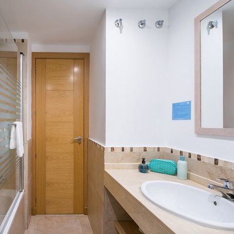 APPARTEMENT 4 personen -  1 slaapkamer - balkon - uitzicht op zee