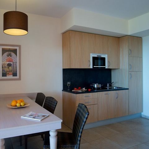 APPARTEMENT 6 personen - 2 slaapkamers - balkon - uitzicht op zee