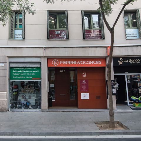 Pierre & Vacances Résidence Barcelona Sants - Barcelona - Afbeelding N°2