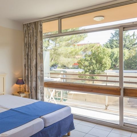 APPARTEMENT 6 personen - - 1 bedroom + 1 sleeping alcove - Air conditioned