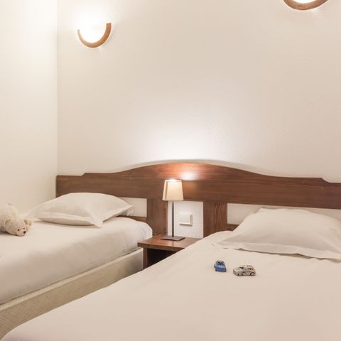 APPARTEMENT 6 personen - 1 slaapkamer + 1 slaapgedeelte