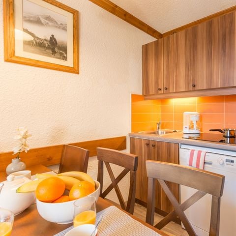 APPARTEMENT 6 personen - 1 slaapkamer + 1 slaapgedeelte - op het zuiden