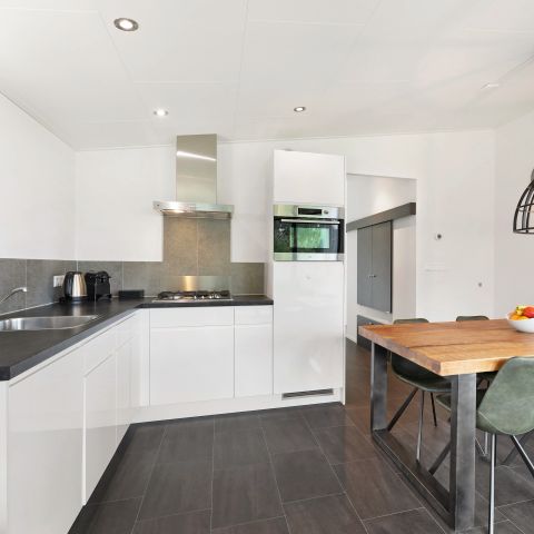 Bungalow 6 personen - 4-6C Comfort (max. 4 adults)