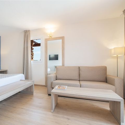 Slaapkamer 2 personen - Superior Tweepersoonskamer - Terras - Uitzicht op Zee - Ontbijt inbegrepen