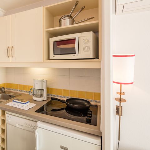 APPARTEMENT 4 personen - - 1 bedroom - Terrace or balcony -  Sea view - air conditionned