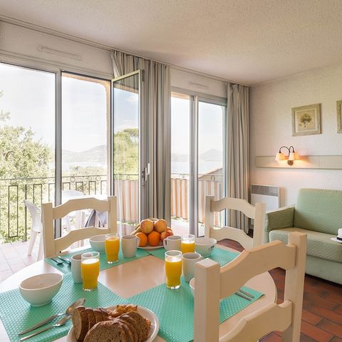 Studio 4 personen - 1 slaapgedeelte - Terras of balkon