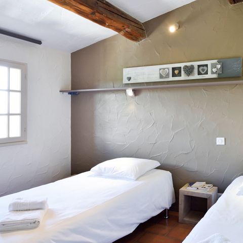 Vakantiecomplex Les Garrigues de la Vallée des Baux - Camping Bouches-du-Rhône - Afbeelding N°2