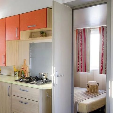 Stacaravan 6 personen - Stacaravan | Comfort | 3 Slaapkamers | 6 Pers. | Verhoogd terras