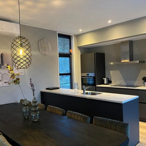 VAKANTIEHUIS 10 personen - L-cube geschakeld sauna 10