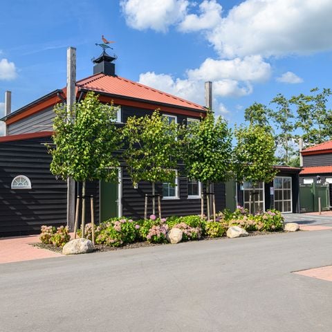 VAKANTIEHUIS 14 personen - Luxe Welnessboerderij 14p
