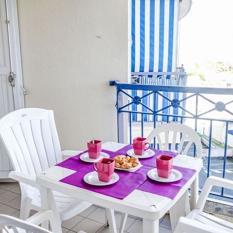 APPARTEMENT 4 personen - 4p Parc de Pontaillac 2*