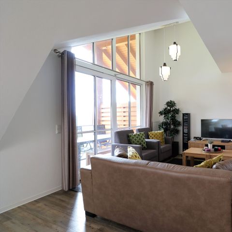 APPARTEMENT 6 personen - sfeervol penthouse direct aan de skipiste