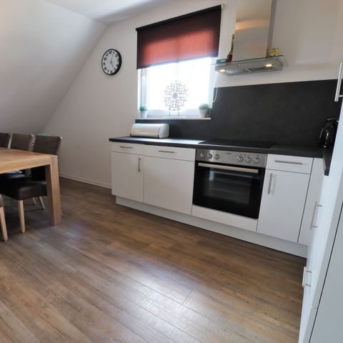 APPARTEMENT 6 personen - sfeervol penthouse direct aan de piste