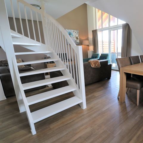 APPARTEMENT 6 personen - sfeervol penthouse direct aan de piste