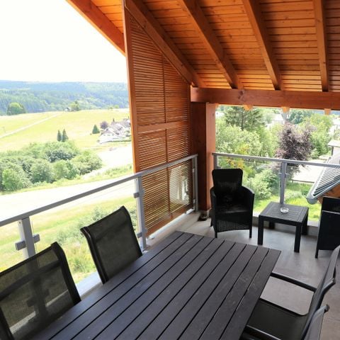 APPARTEMENT 6 personen - sfeervol penthouse direct aan de piste