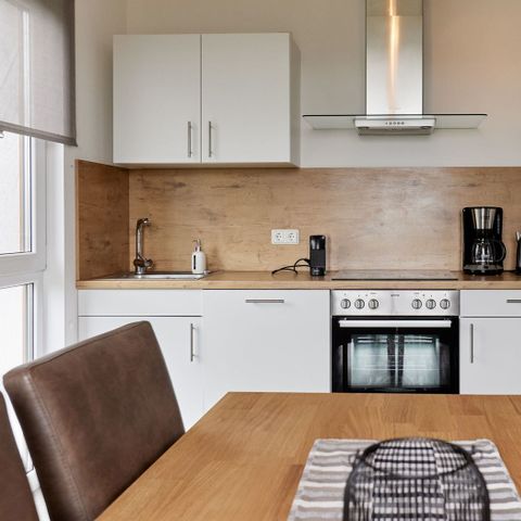 APPARTEMENT 5 personen - sfeervol aan de piste ski-in ski-out