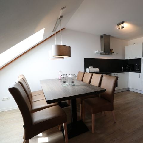 APPARTEMENT 7 personen - sfeervol penthouse ski-in ski-out